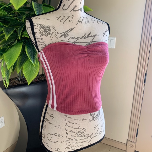 Abercrombie pink crop top - Picture 4 of 4